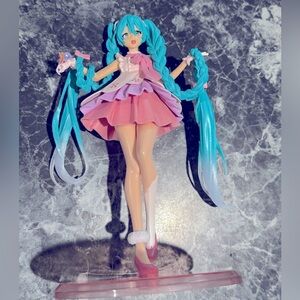 Taito Hatsune Miku Wonderland Figure, Rapunzel Limited Edition. New, no box